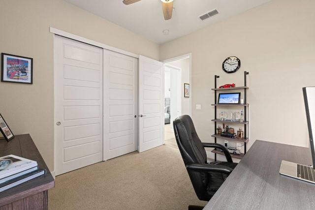 4710 Holliday Ln, El Dorado Hills, CA 95762