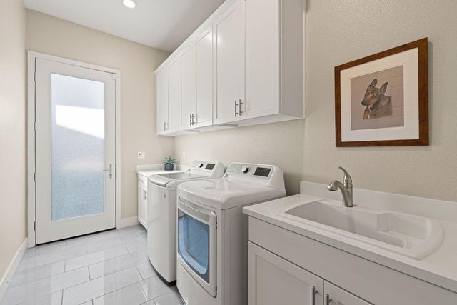 4710 Holliday Ln, El Dorado Hills, CA 95762