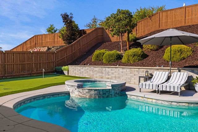 4710 Holliday Ln, El Dorado Hills, CA 95762