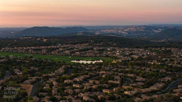 4710 Holliday Ln, El Dorado Hills, CA 95762