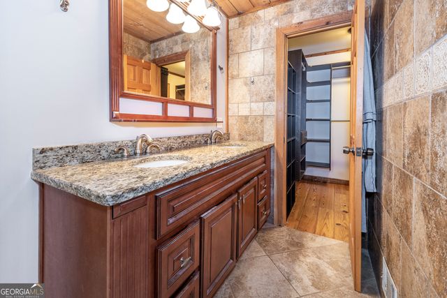 4674 Chestatee Heights Road, Gainesville, GA 30506