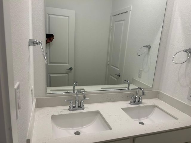 223 loving Trail, Justin, TX 76247