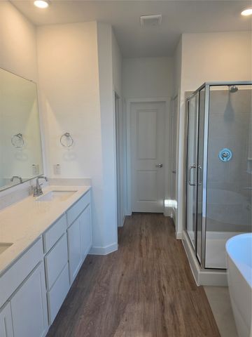 223 loving Trail, Justin, TX 76247