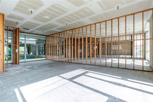 610 W Broadway, Glendale, CA 91204