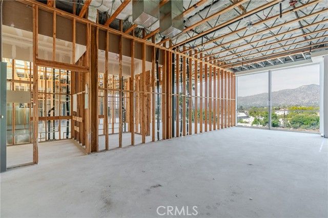 610 W Broadway, Glendale, CA 91204