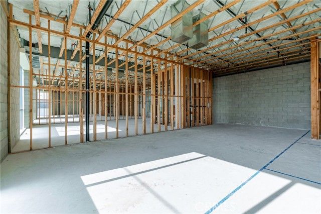 610 W Broadway, Glendale, CA 91204