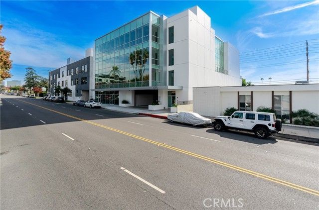 610 W Broadway, Glendale, CA 91204