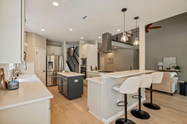 2004 Wood Glen DR, Round Rock, TX 78681