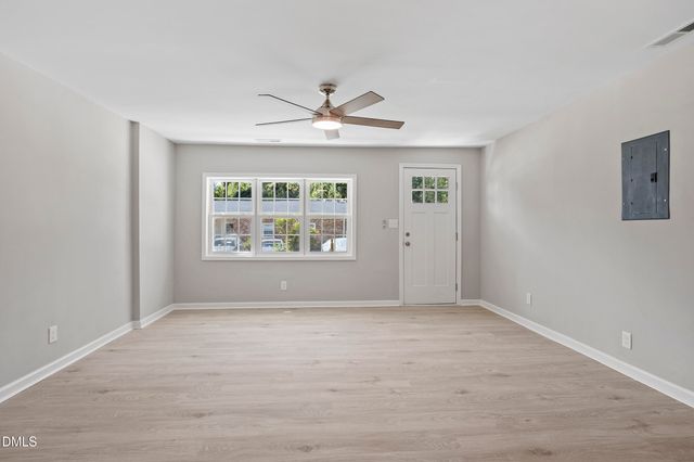 604 E Townsend Street, Dunn, NC 28334