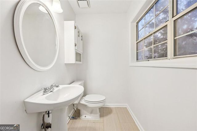 502 Bridge Lane SE, Smyrna, GA 30082