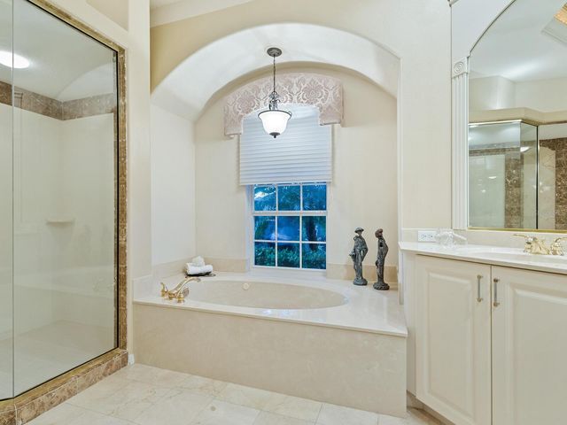 7311 WESTMINSTER COURT, University Park, FL 34201