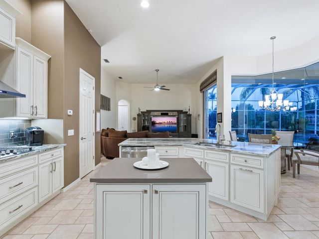 7311 WESTMINSTER COURT, University Park, FL 34201