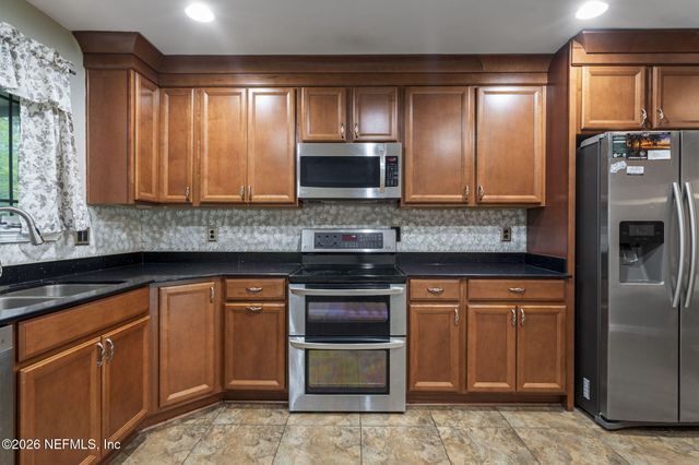 1344 BAY HILL Boulevard B, Orange Park, FL 32065