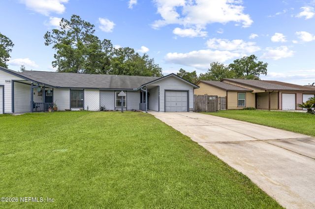 1344 BAY HILL Boulevard B, Orange Park, FL 32065