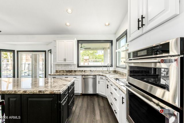 1906 W REDFIELD Road, Gilbert, AZ 85233