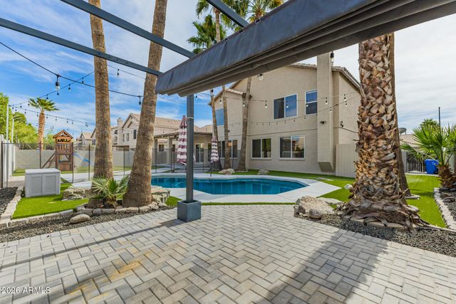 1906 W REDFIELD Road, Gilbert, AZ 85233