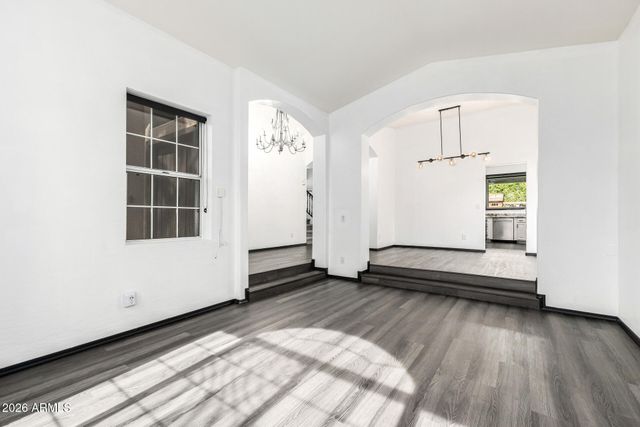 1906 W REDFIELD Road, Gilbert, AZ 85233