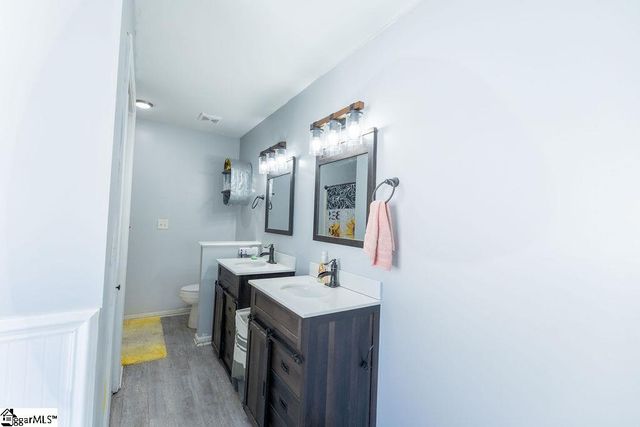 121 Amberwood Drive, Anderson, SC 29621