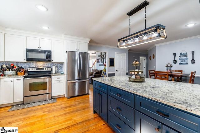 121 Amberwood Drive, Anderson, SC 29621