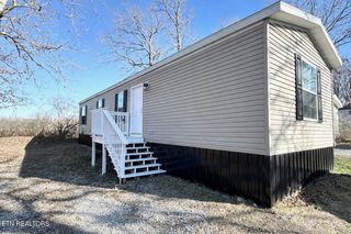 222 Braddock St, Crossville, TN 38571