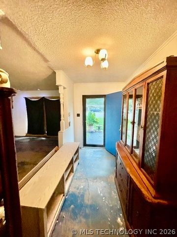 6021 S Joplin Avenue, Tulsa, OK 74135