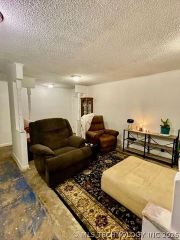 6021 S Joplin Avenue, Tulsa, OK 74135