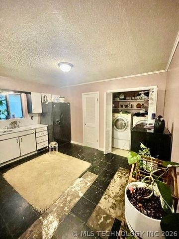 6021 S Joplin Avenue, Tulsa, OK 74135