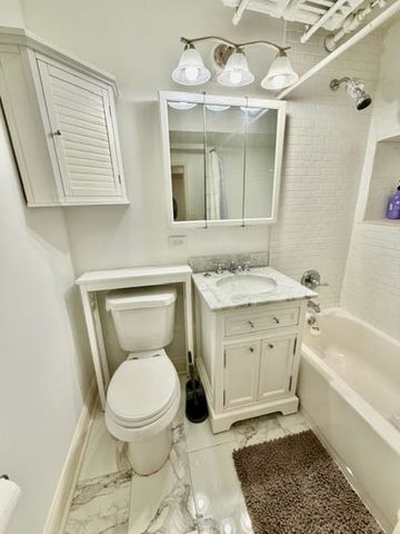 2349 N Cleveland Avenue G, Chicago, IL 60614