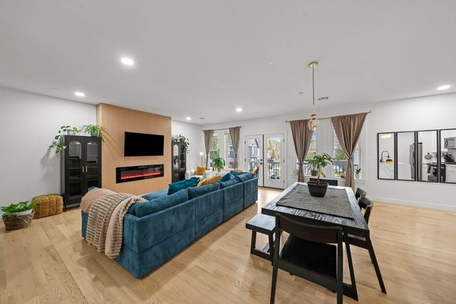 43 Withington St 3, Boston, MA 02124