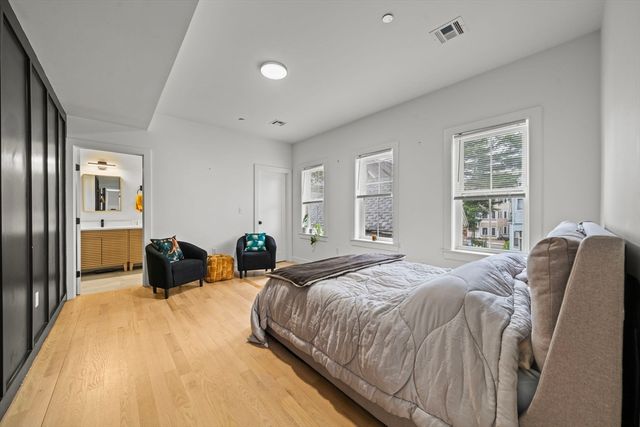 43 Withington St 3, Boston, MA 02124