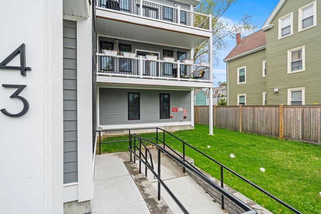 43 Withington St 3, Boston, MA 02124