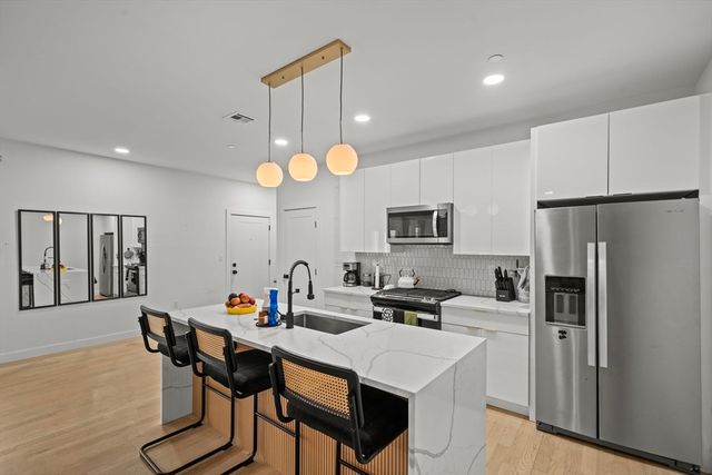 43 Withington St 3, Boston, MA 02124