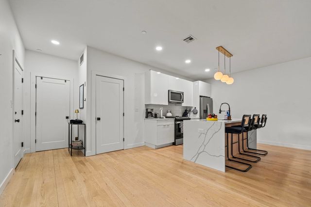 43 Withington St 3, Boston, MA 02124