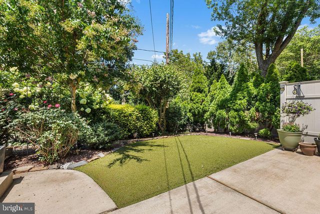 1221 PECKSNIFF RD, Wilmington, DE 19808