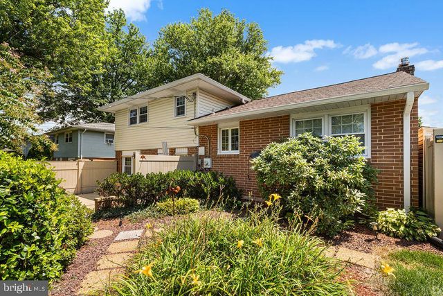1221 PECKSNIFF RD, Wilmington, DE 19808