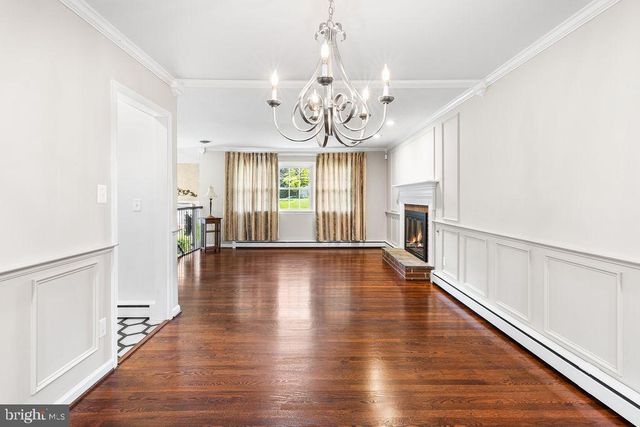 1221 PECKSNIFF RD, Wilmington, DE 19808