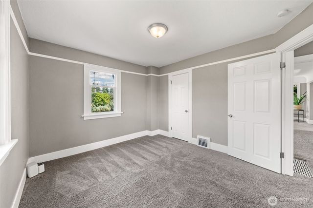 4720 62nd Ave E, Puyallup, WA 98371