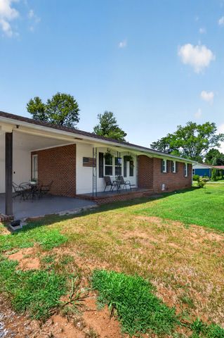 111 Westwood 5th Ave, Mcminnville, TN 37110