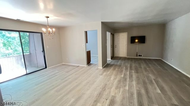 2231 Old Stone Mill Dr 2231, East Windsor Twp., NJ 08512