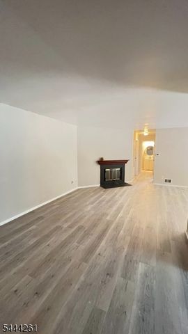 2231 Old Stone Mill Dr 2231, East Windsor Twp., NJ 08512