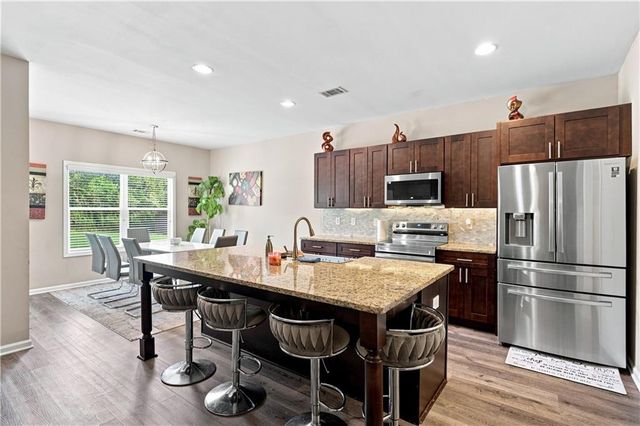 6314 Woodland Station Drive, Lula, GA 30554