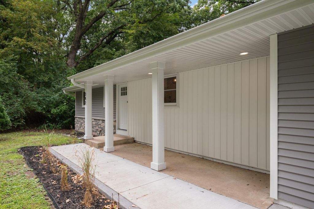 342 Kenmar Circle, Minnetonka, MN 55305 — photo 4