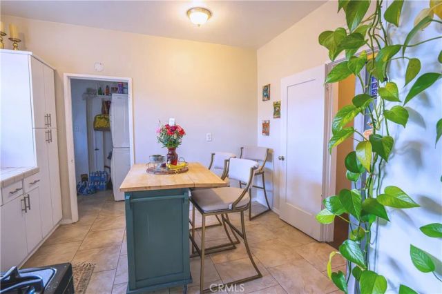 141 N Bonnie Avenue, Pasadena, CA 91106