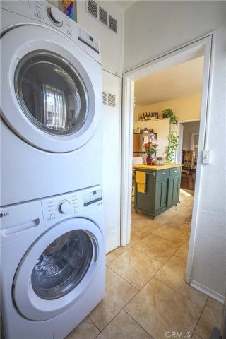 141 N Bonnie Avenue, Pasadena, CA 91106