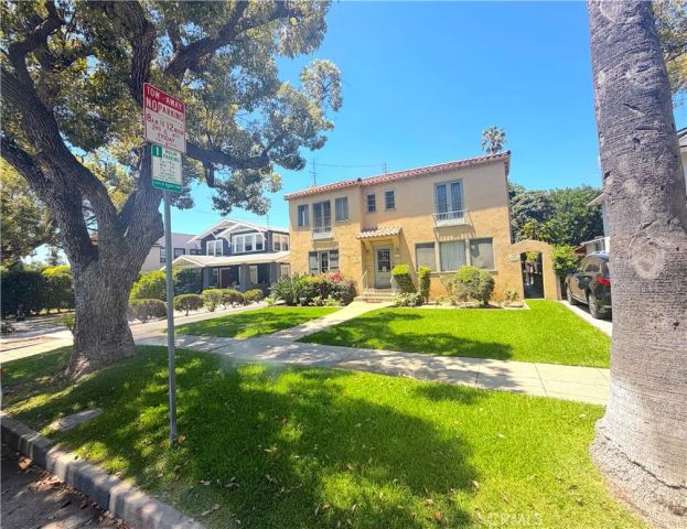 141 N Bonnie Avenue, Pasadena, CA 91106