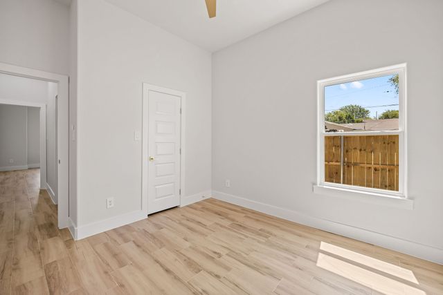 3201 NW 33rd Street, Fort Worth, TX 76106