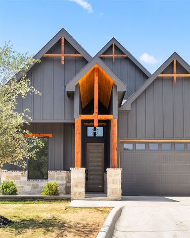 3201 NW 33rd Street, Fort Worth, TX 76106