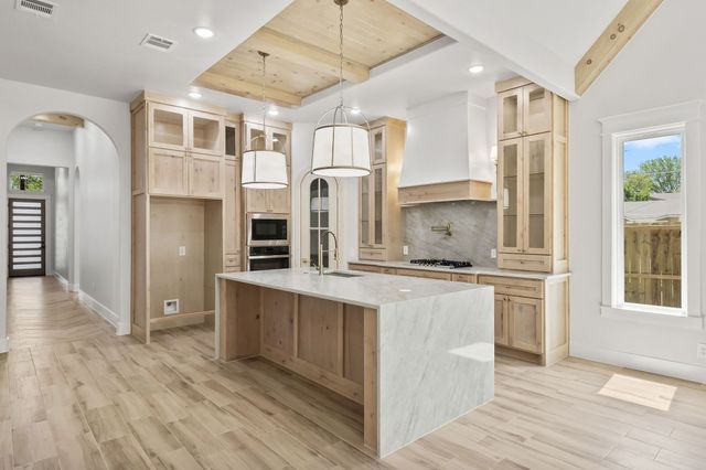 3201 NW 33rd Street, Fort Worth, TX 76106