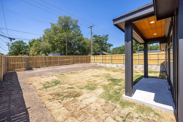 3201 NW 33rd Street, Fort Worth, TX 76106