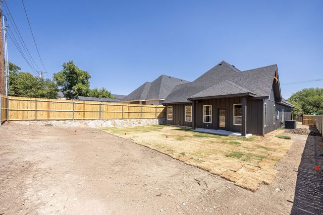 3201 NW 33rd Street, Fort Worth, TX 76106